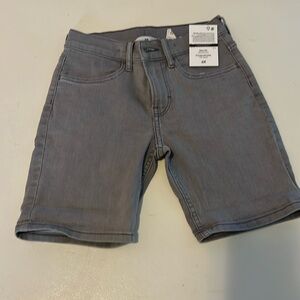 H&M Slim Fit Adjustable Waist Shorts